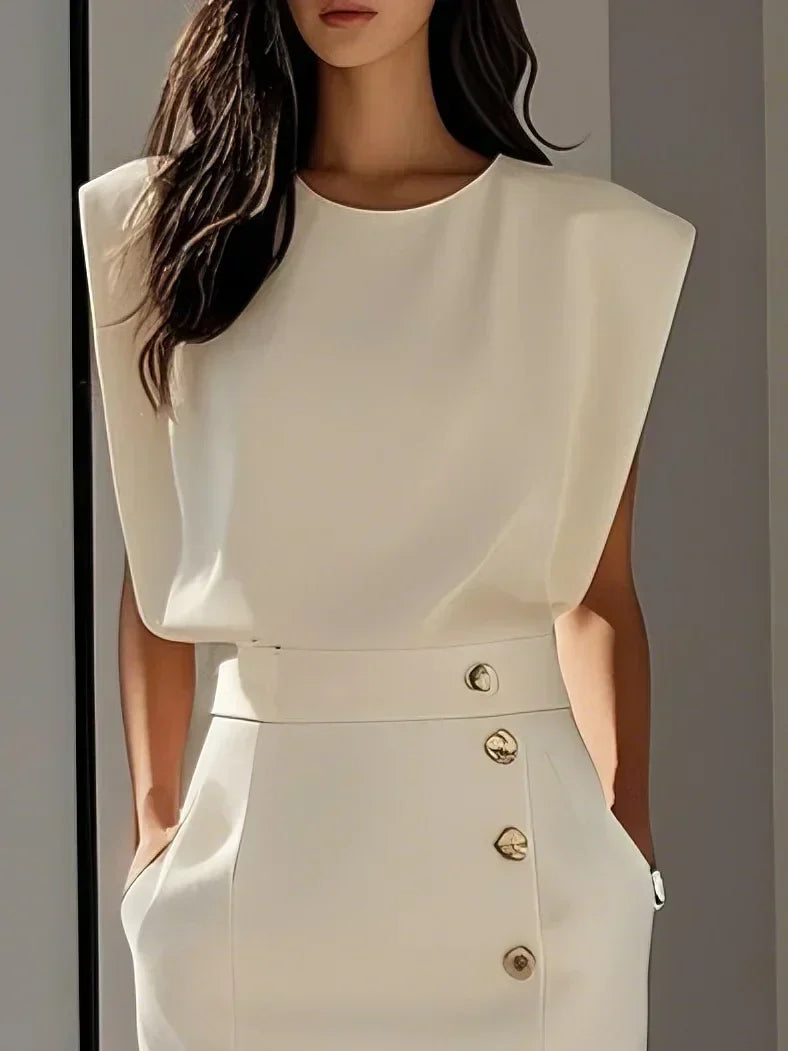 Duttini | Effortless Charm Midi Dress with a Flattering Silhouette