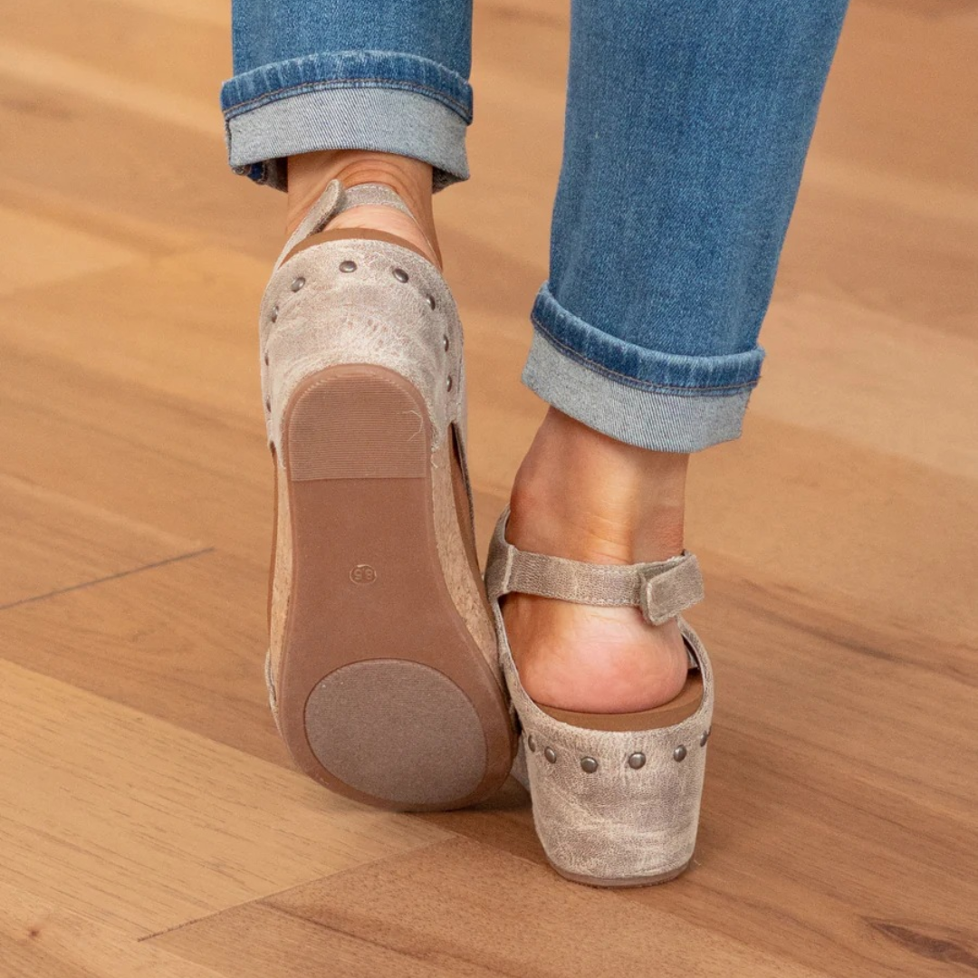 Duttini | Soft-Step Suede Wedge Sandals for All-Day Comfort