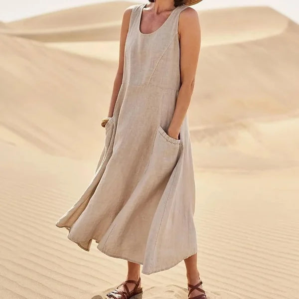 Duttini | Refined Everyday Dress in a Flattering Cut