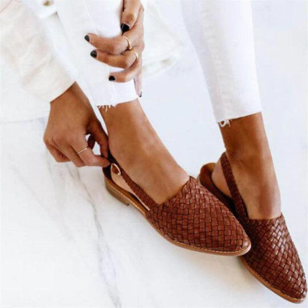 Duttini | Soft-Step Woven Slingback Closed Toe for All-Day Comfort