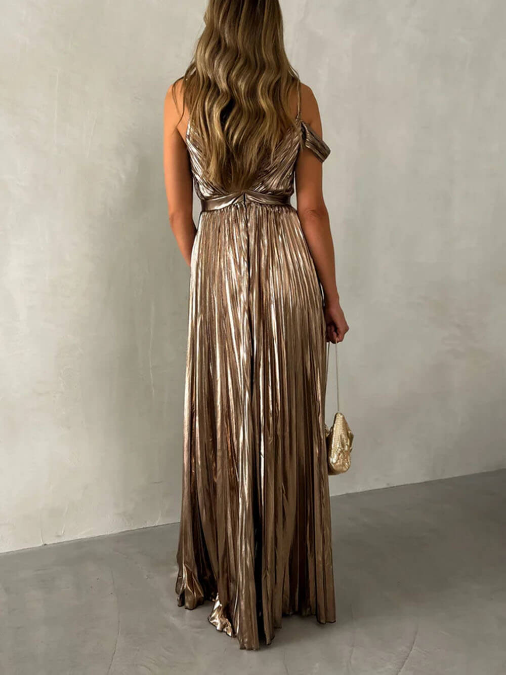 Duttini | Elegant V-Neck Backless Pleated Suspender Dress