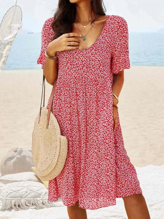 Duttini | Feminine Ditsy Floral V-Neck Short Sleeve Smock Dress
