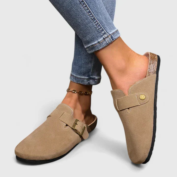 Duttini | Soft-Step Buckle Strap Design for Walking in Comfort