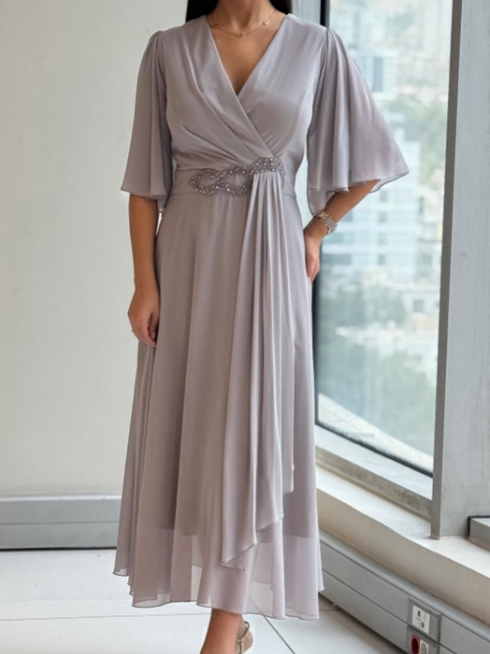 Duttini | Elegant V-neck Maxi Dress Made to Turn Heads