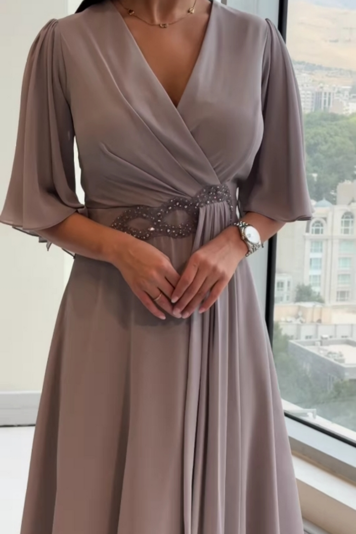 Duttini | Elegant V-neck Maxi Dress Made to Turn Heads