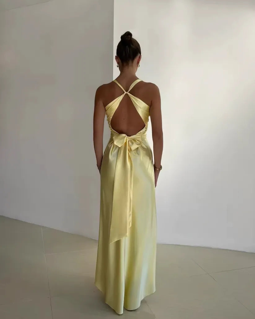 Duttini | Flowing Wedding Guest V-Neck Maxi Dress with a Timeless Finish