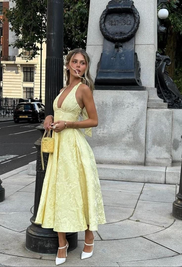 Duttini | Sophisticated Wedding Guest Embellished V-Neck Dress