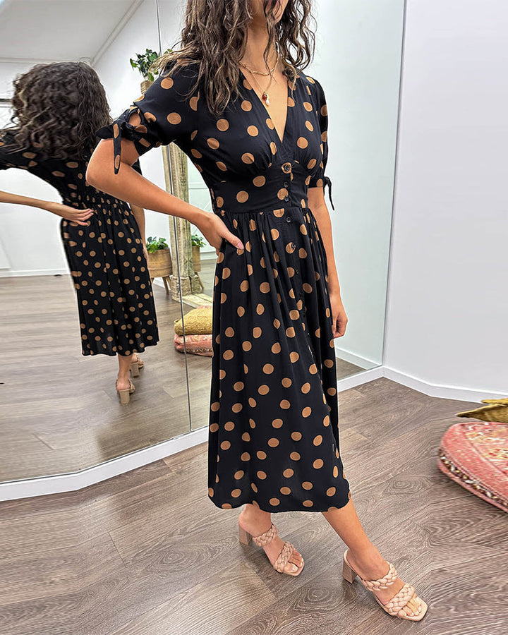 Duttini | Elegant Polka Dot Dress with a Timeless Finish