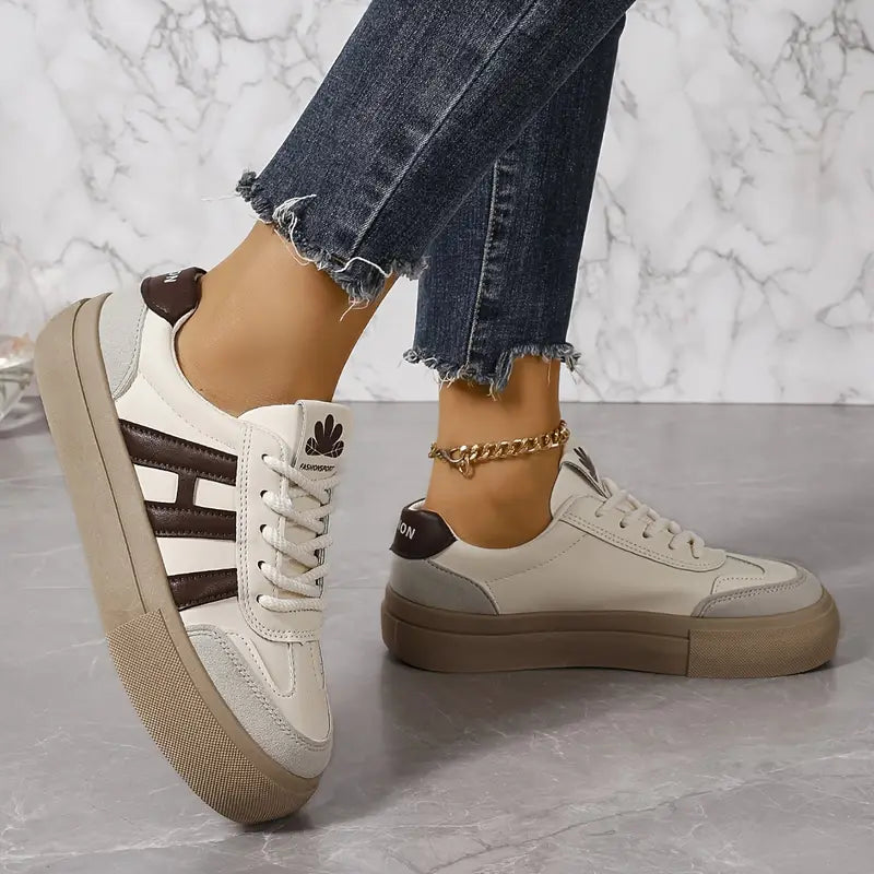Duttini | Soft-Step Retro-Inspired Platform Trainers With Contrast Details
