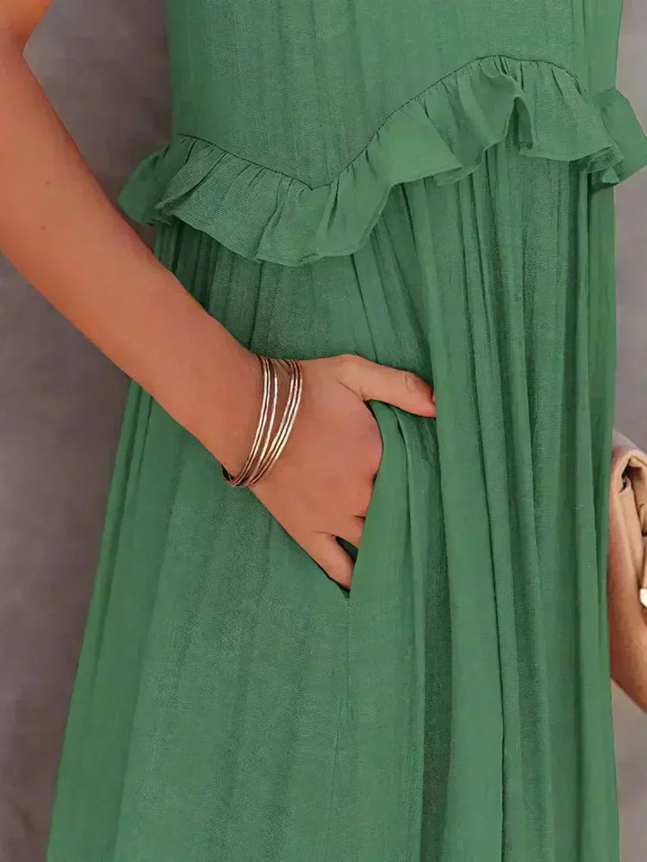 Duttini | Elegant Sleeveless Dress With Ruffles in a Flattering Cut