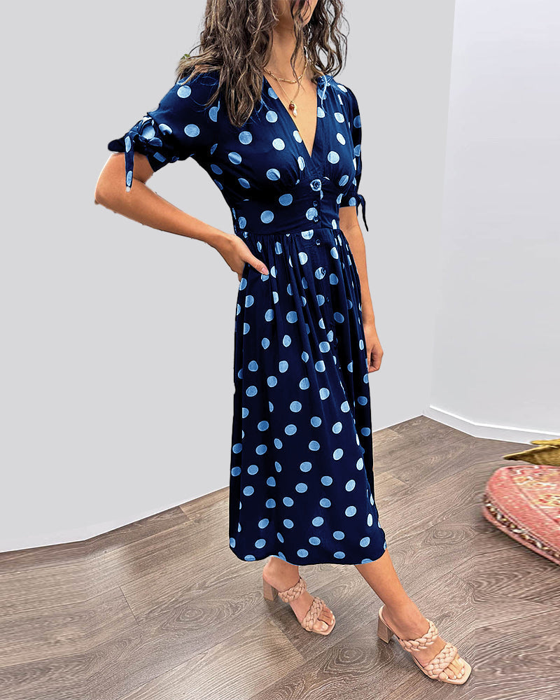 Duttini | Elegant Polka Dot Dress with a Timeless Finish
