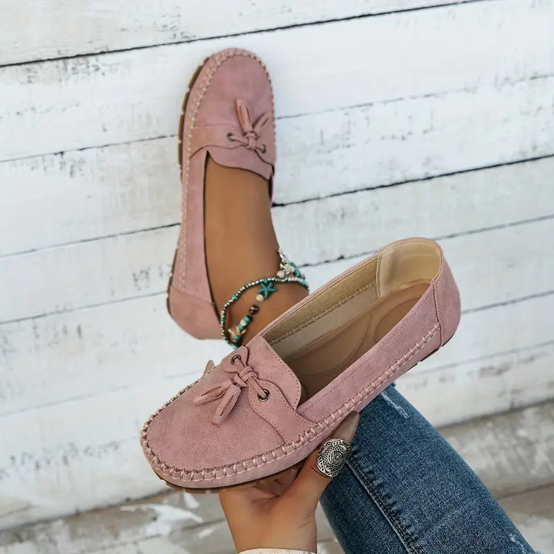 Duttini | Cushioned Tassel Closed Toe with a Comfort Fit