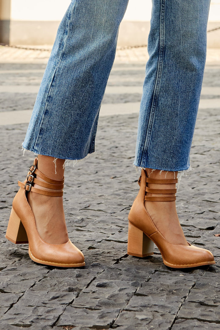 Duttini | Premium Smooth Sandals With Ankle Strap And Thick Heel