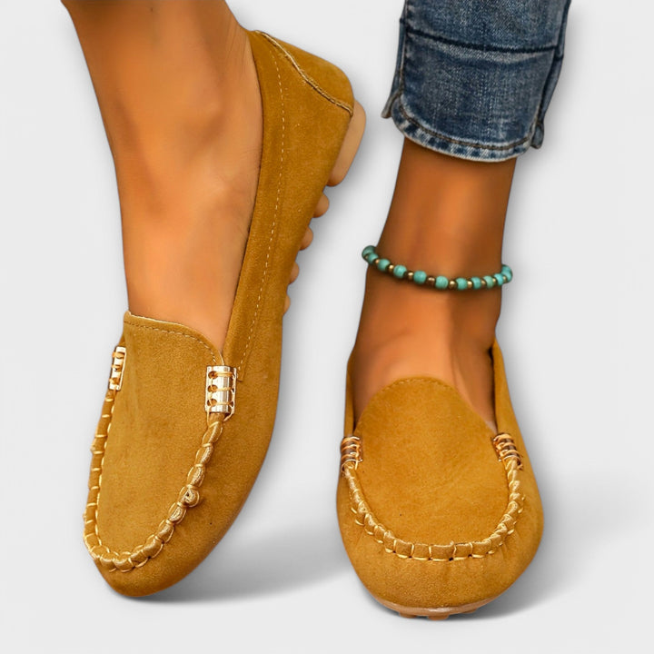 Duttini | Lightweight Stitched Front Detail with a Comfort Fit
