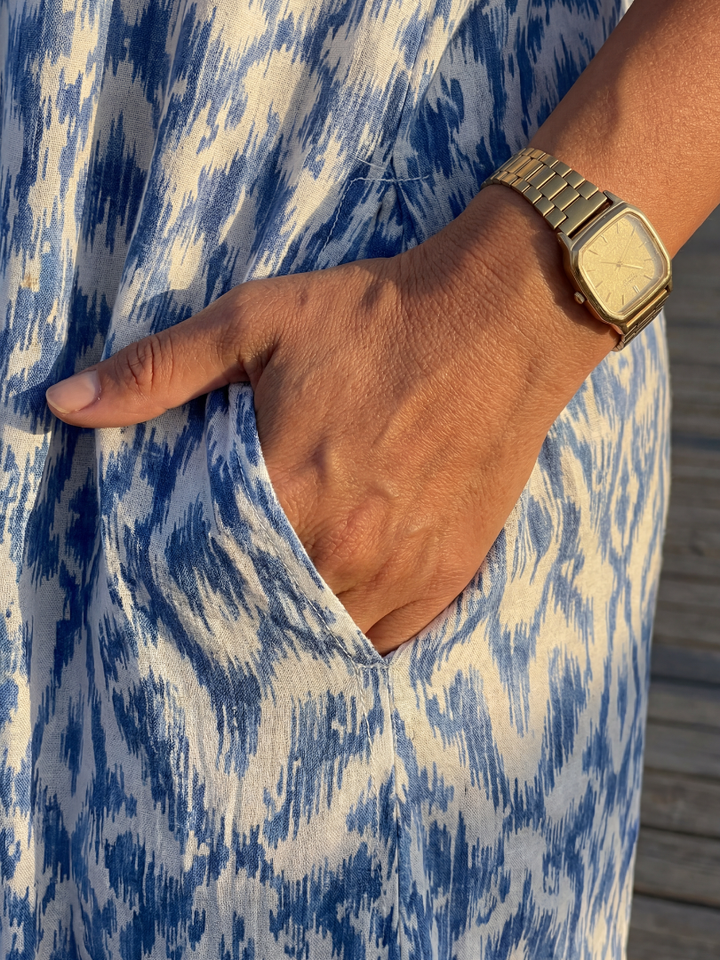 Duttini | Romantic Coastal Midi Dress with a Flattering Silhouette