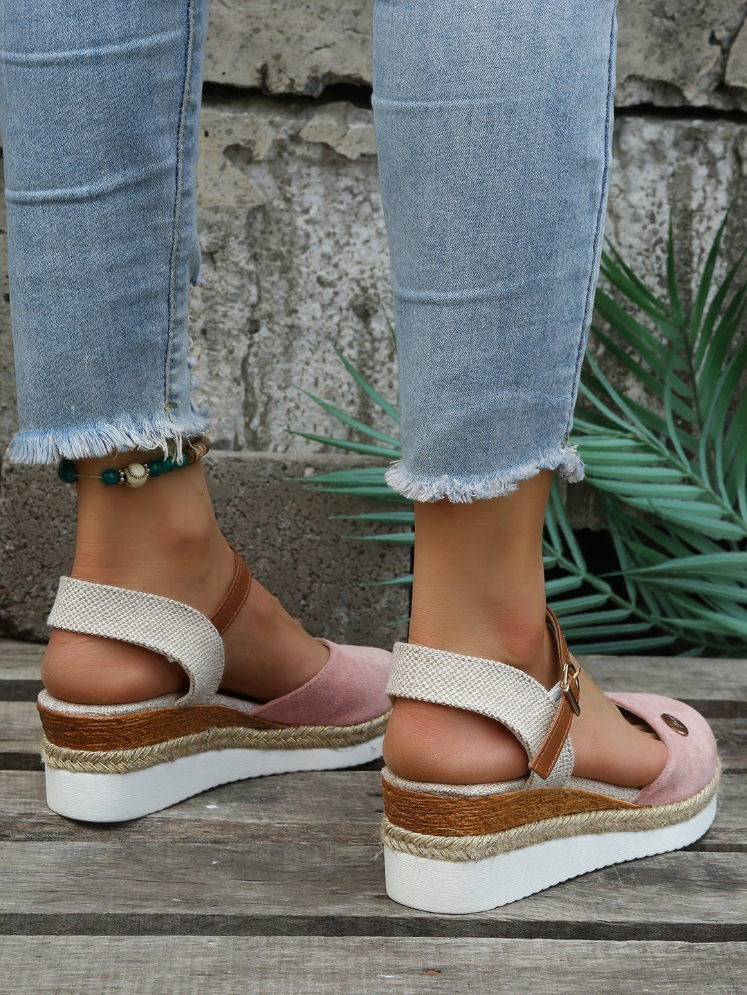 Duttini | Orthopedic Woven Cushioned for Lasting Comfort and Support