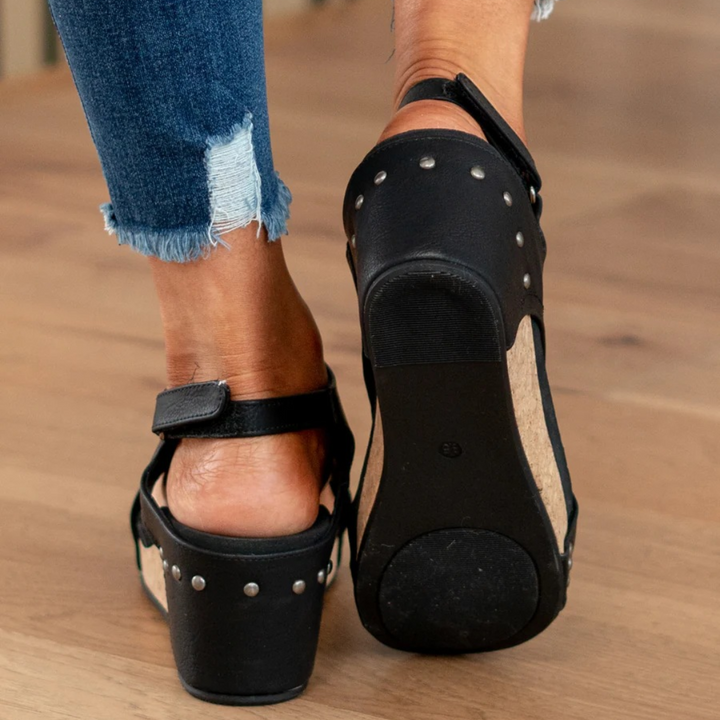 Duttini | Soft-Step Suede Wedge Sandals for All-Day Comfort