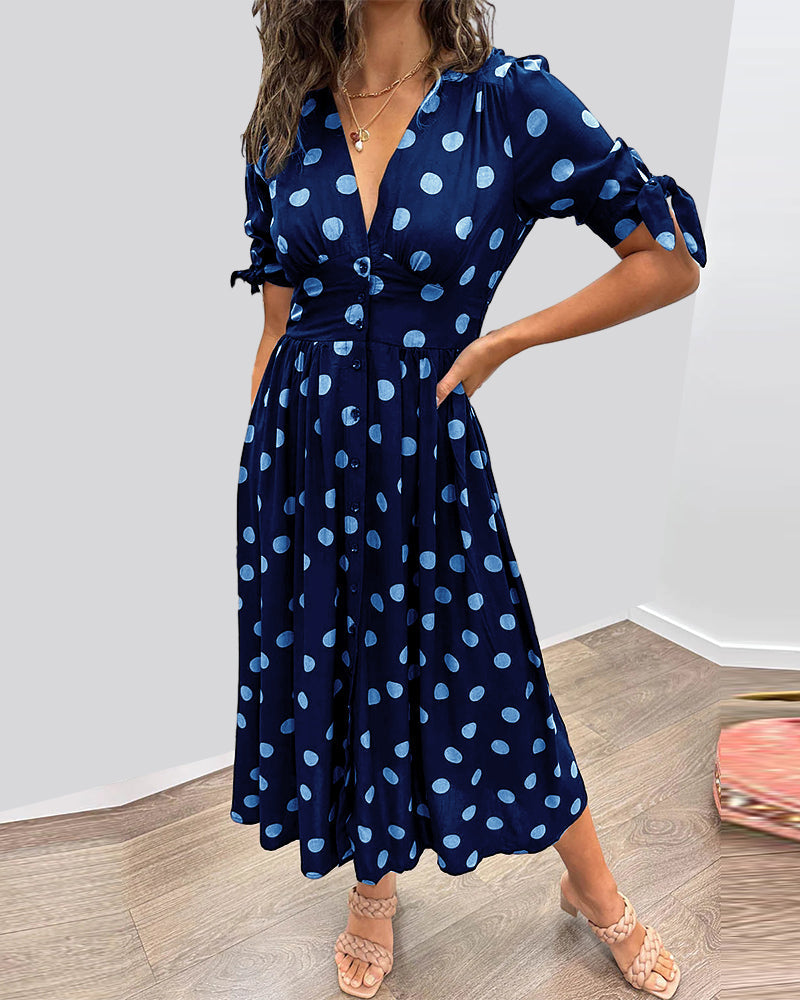 Duttini | Elegant Polka Dot Dress with a Timeless Finish