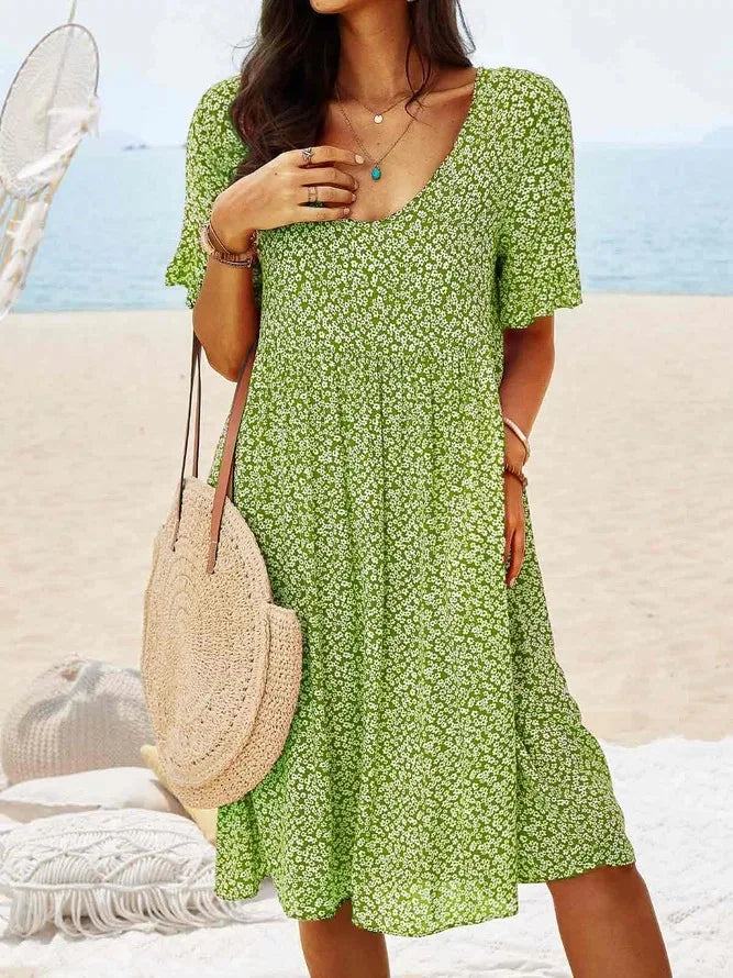 Duttini | Feminine Ditsy Floral V-Neck Short Sleeve Smock Dress