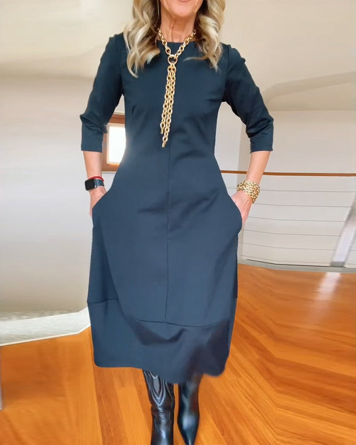 Duttini | Elegant And Flattering Dress with a Comfort Fit