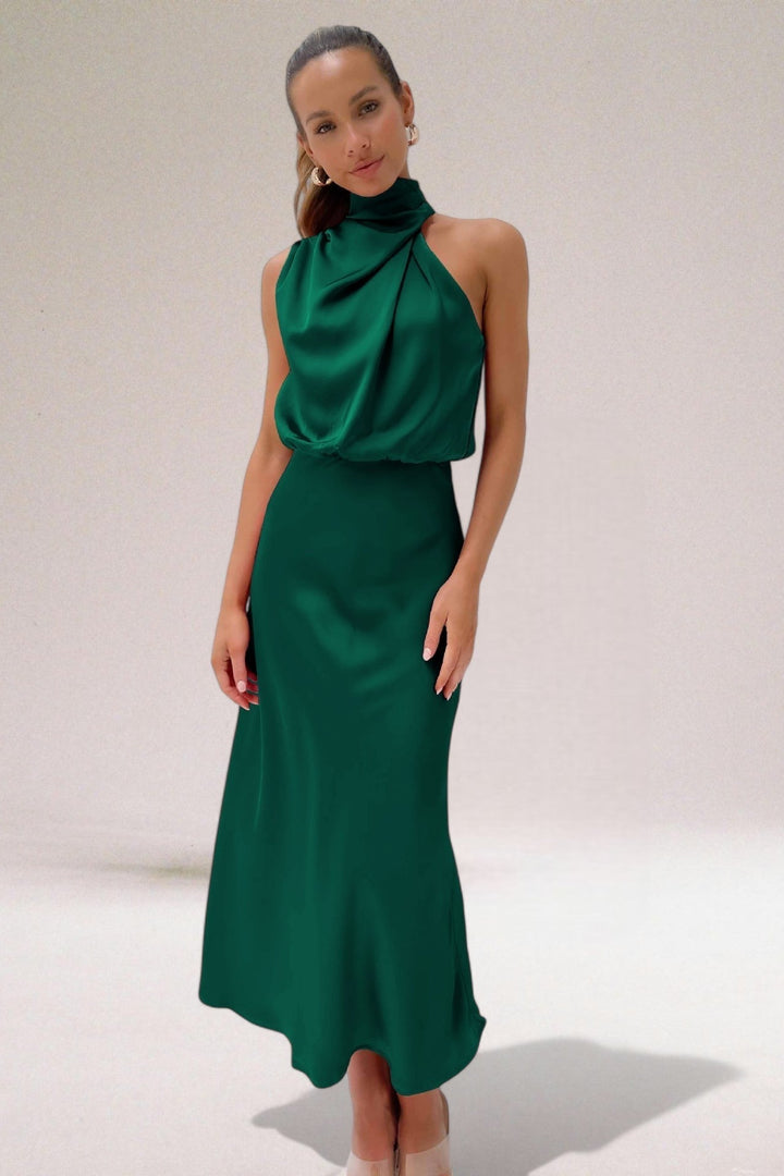 Duttini | Elegant Halter Neck Dress in a Flattering Cut