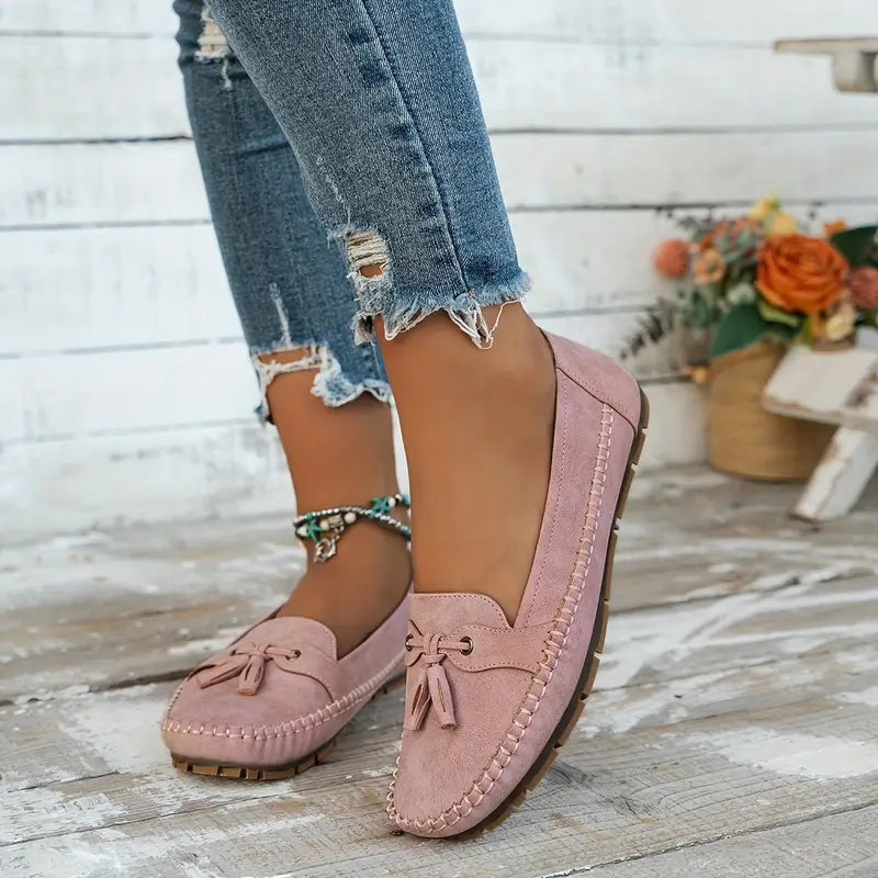 Duttini | Cushioned Tassel Closed Toe with a Comfort Fit