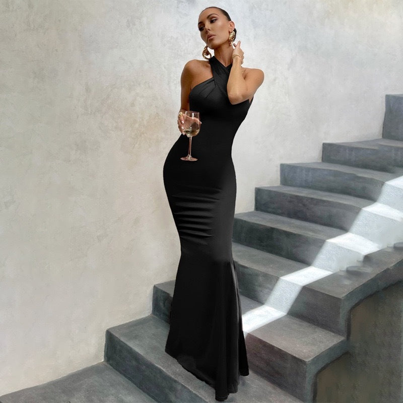 Duttini | Elegant Fishtail Dress With Open Back And Fitted Cut