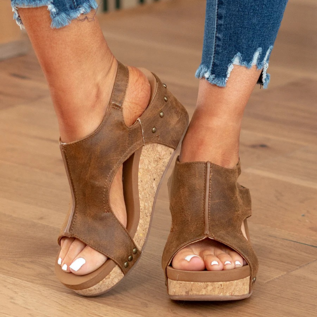 Duttini | Soft-Step Suede Wedge Sandals for All-Day Comfort