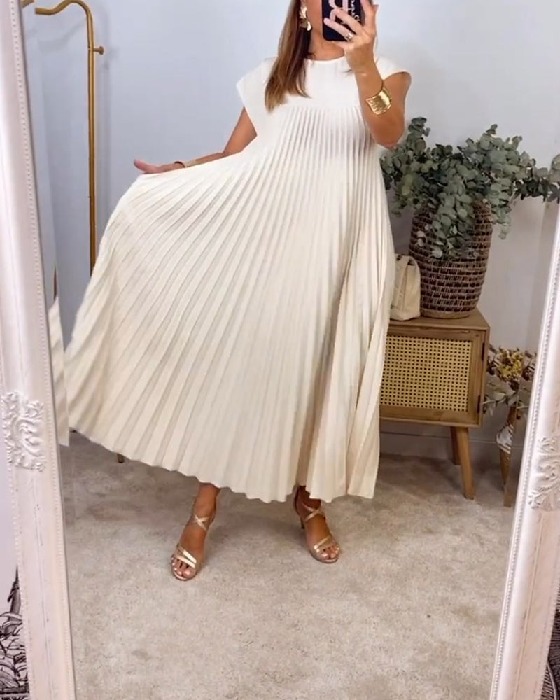 Duttini | Chic Flowy Pleated Maxi Dress Cocktail Made to Turn Heads