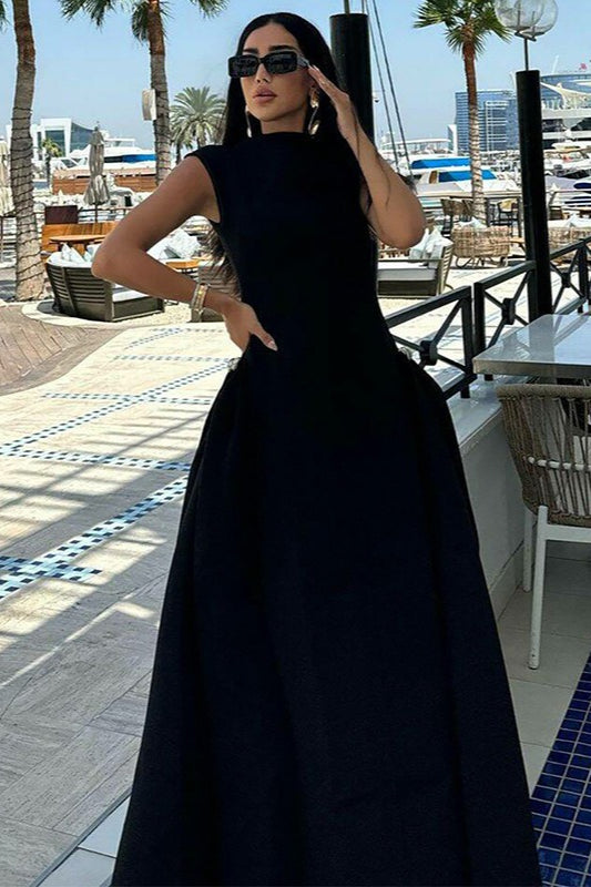 Duttini | Solid Sleeveless Ruched Waist Dress