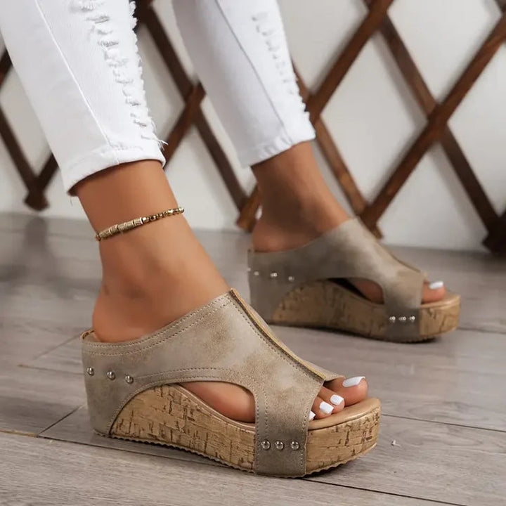 Duttini | Orthopedic Wedge Open with Arch Support for All-Day Comfort