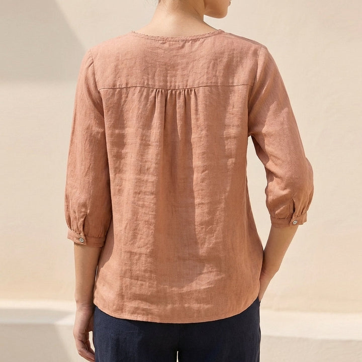 Duttini | Chic Relaxed Embroidered Blouse With Lace Trim And Pintuck Detail