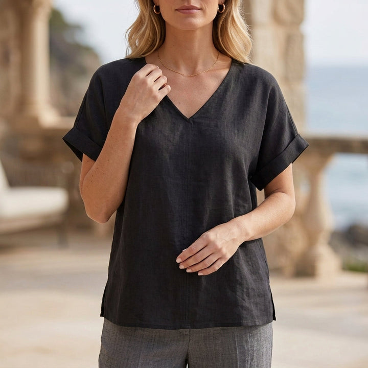 Duttini | Effortless V-Neck Relaxed Fit Coastal Blouse