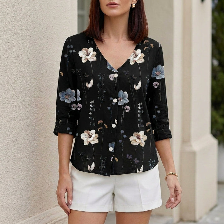 Duttini | Vintage Floral Button-Front Blouse With Relaxed Silhouette