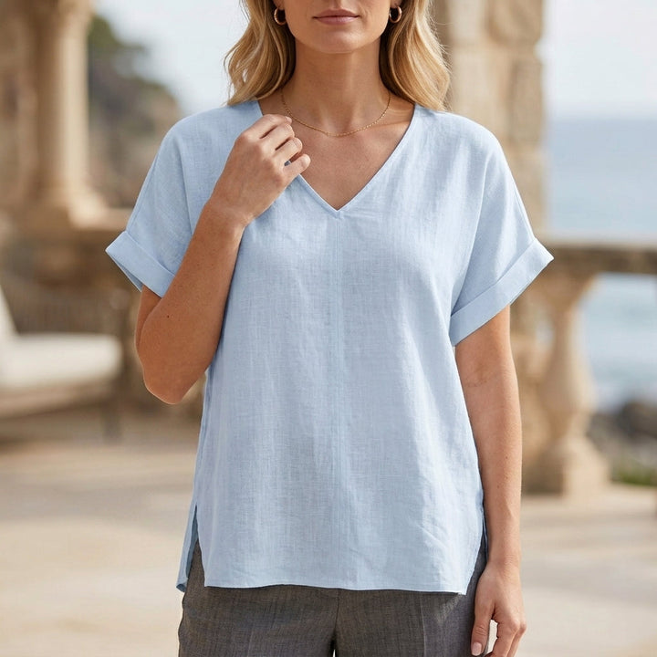 Duttini | Effortless V-Neck Relaxed Fit Coastal Blouse