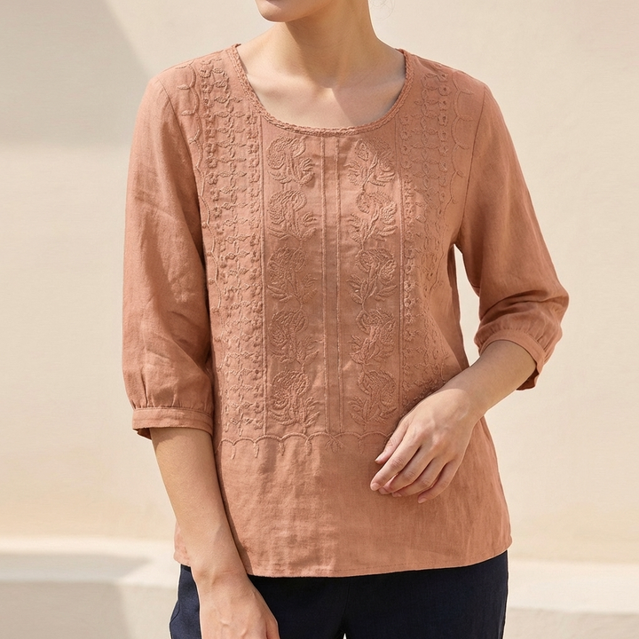 Duttini | Chic Relaxed Embroidered Blouse With Lace Trim And Pintuck Detail