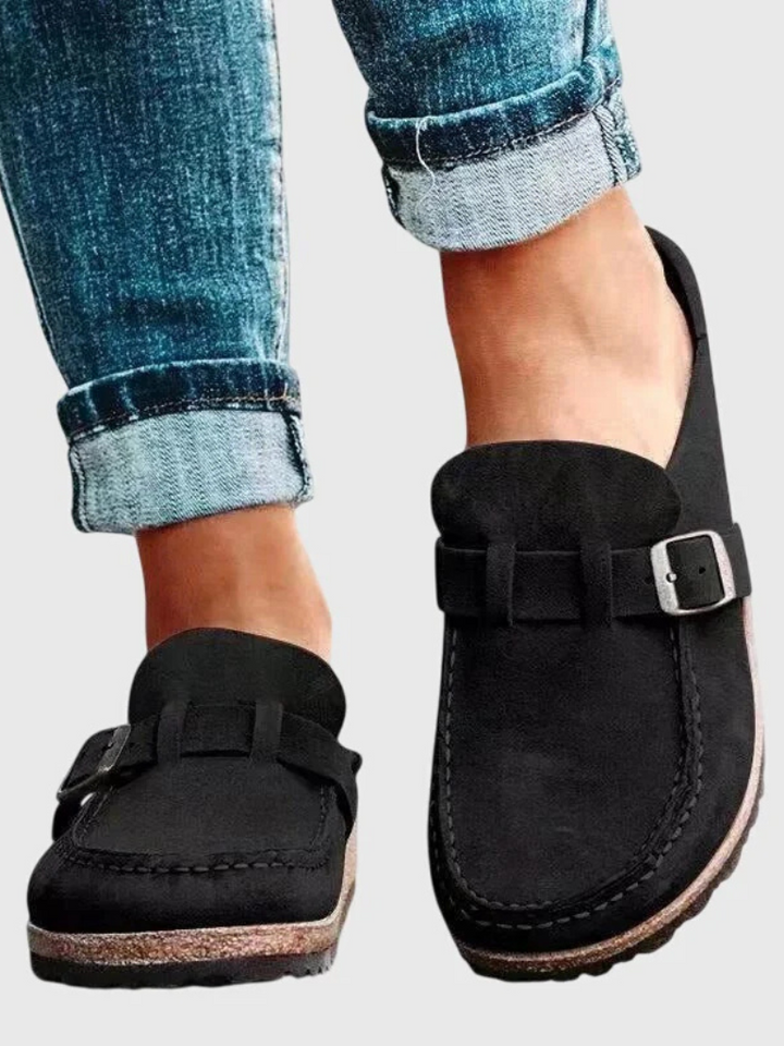 Duttini | Premium Buckle Strap Closed Toe with a Comfort Fit