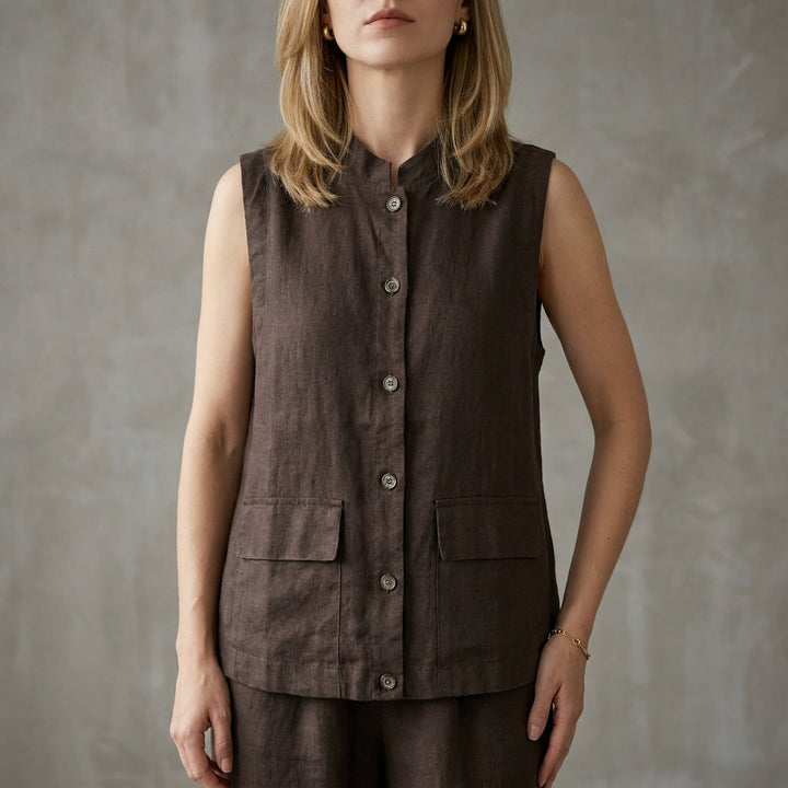 Duttini | Timeless Minimalist Button-Up Sleeveless Blouse With Relaxed Fit And Front Pockets