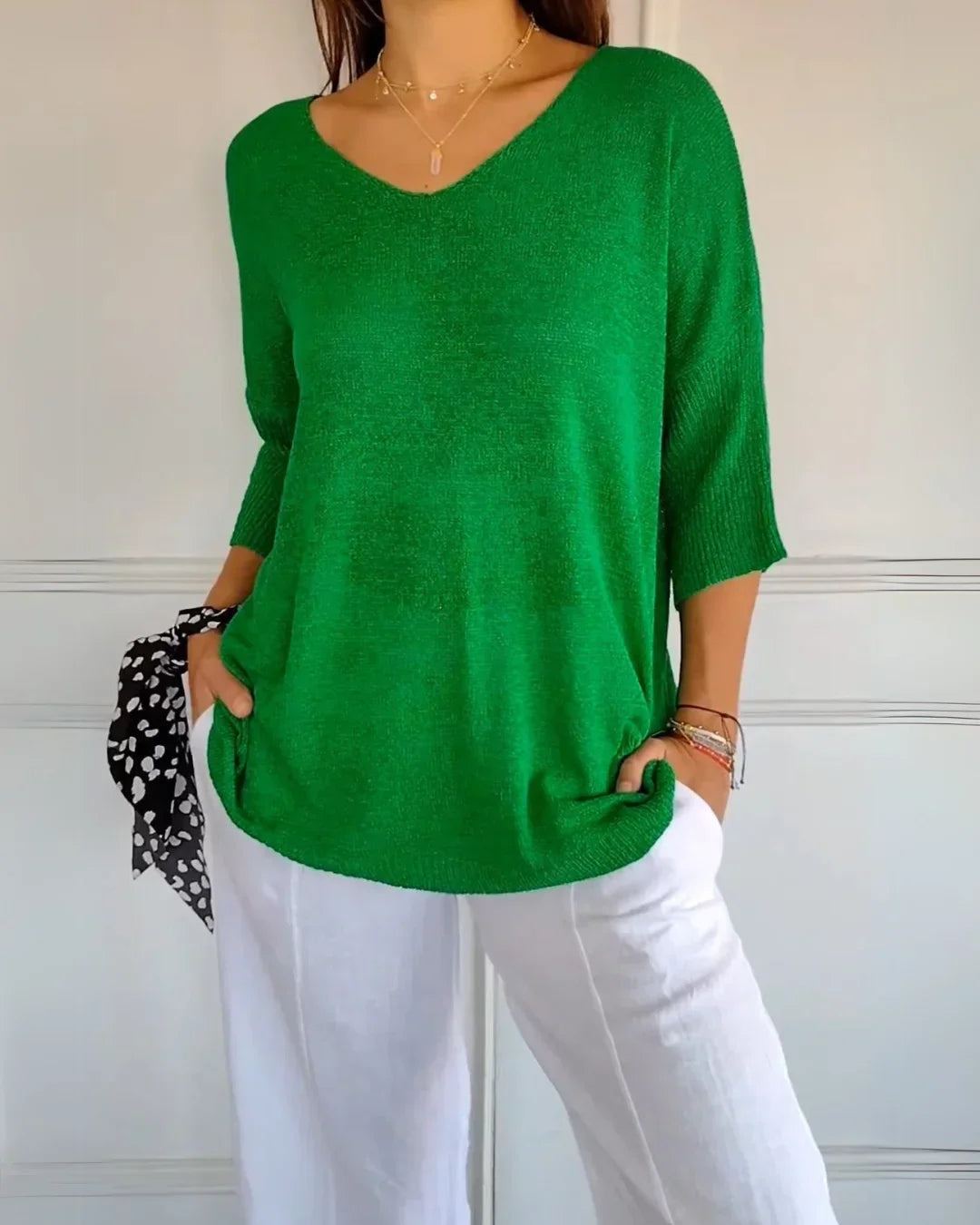 Duttini | Relaxed Fit V-Neck Tee