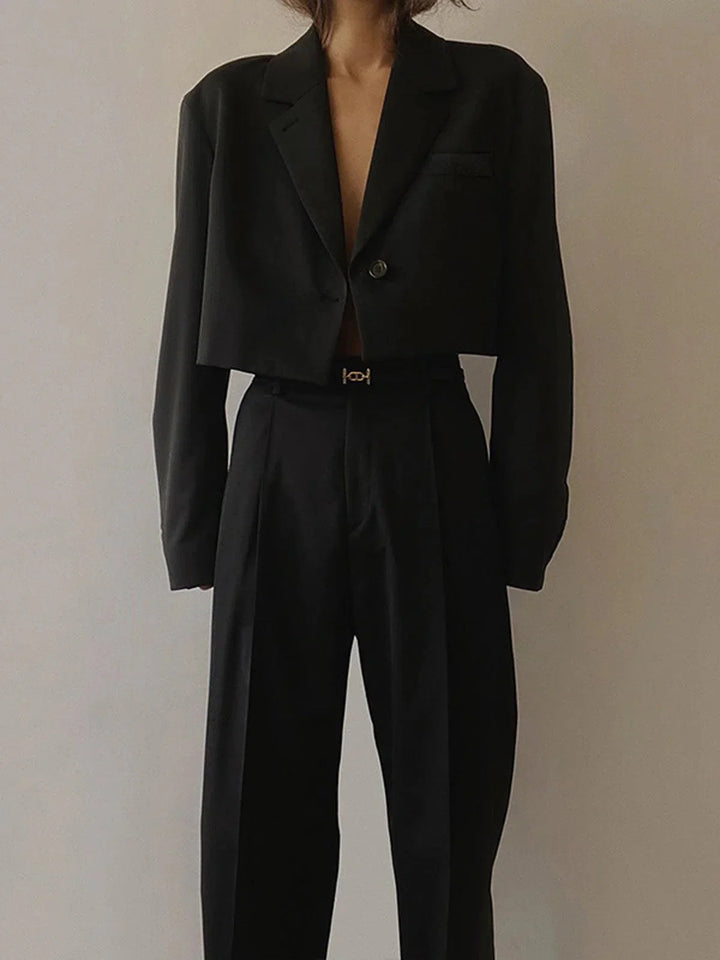 Duttini | Chic Cropped Blazer