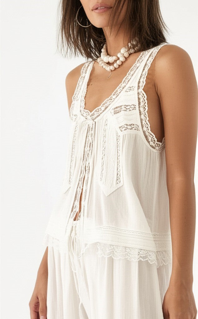Duttini | Lace Two-Piece Set