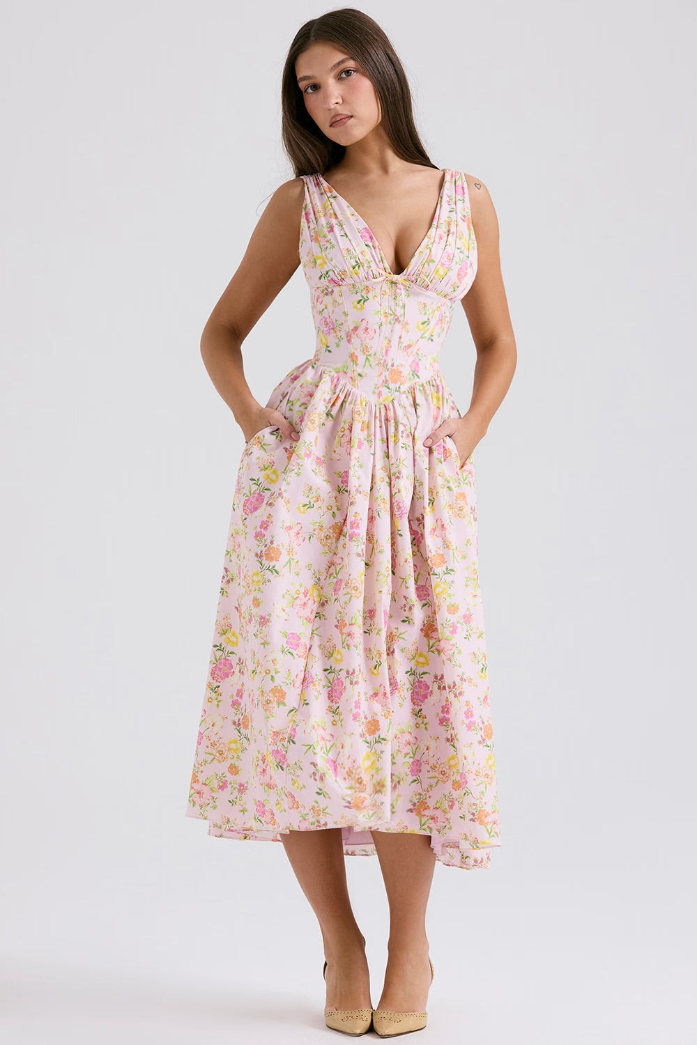 Duttini | Elegant Wedding Guest Dress Summer 2026 in a Flattering Cut