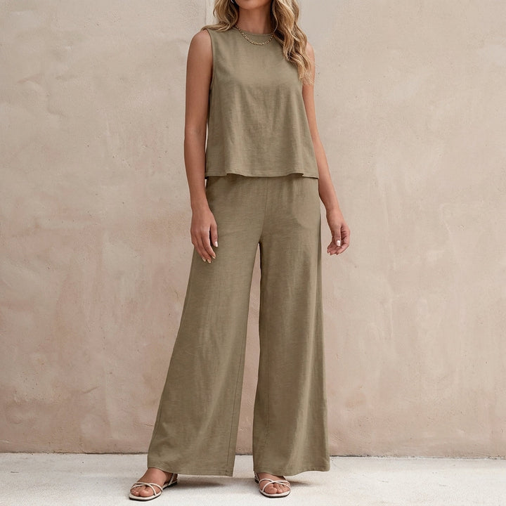 Duttini | Graceful Sunlit Sleeveless Two-Piece Set With Flowing Wide-Leg Pants