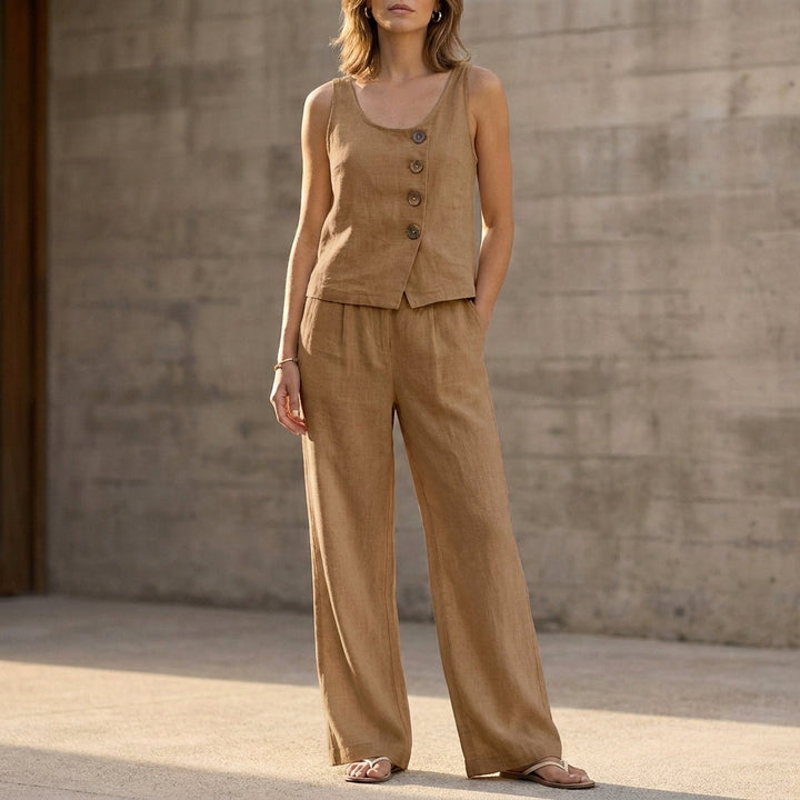 Duttini | Luxe Relaxed Sleeveless Two-Piece Set With Decorative Buttons And Wide-Leg Trousers