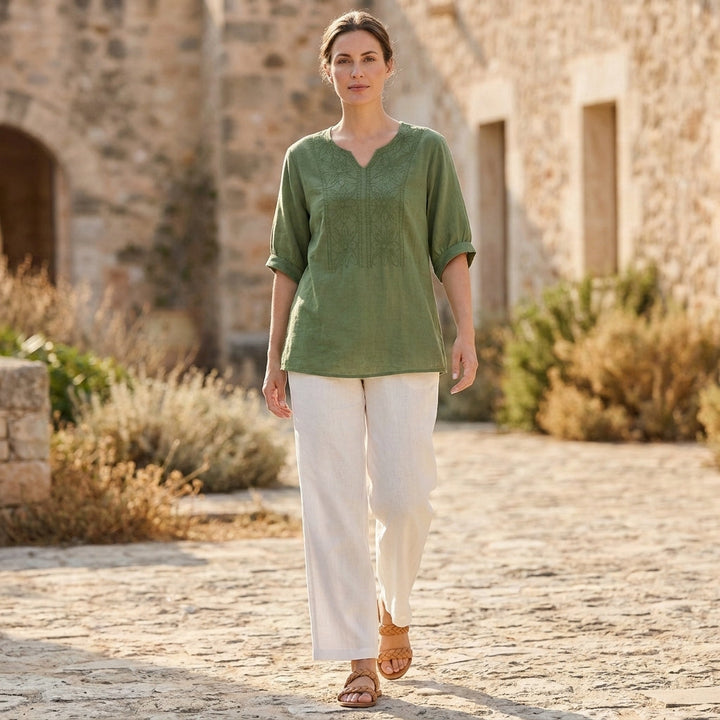 Duttini | Elegant Relaxed Woven Blouse With Notched V-Neckline And Floral Embroidery
