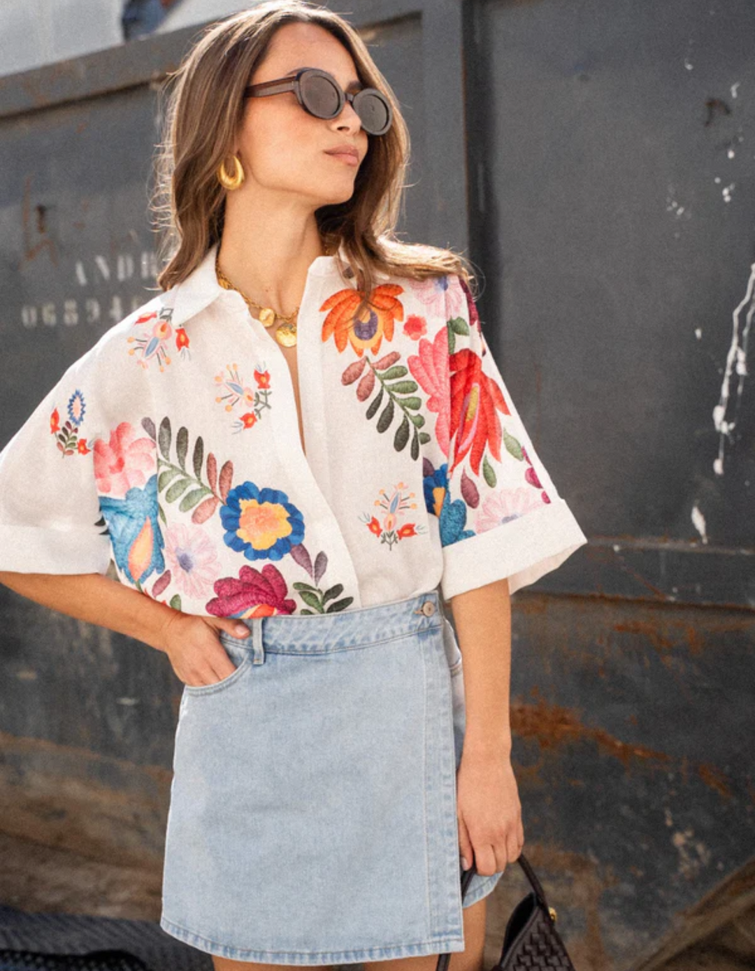 Duttini | Floral Embroidery Linen Blouse