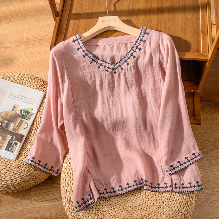 Duttini | Refined Pattern V-Neck Blouse with a Timeless Finish