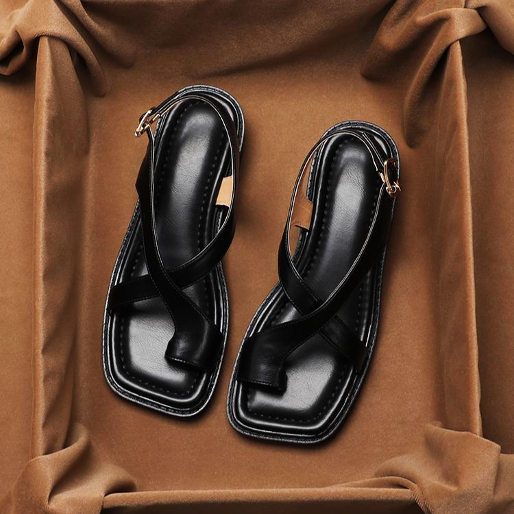 Duttini | Leather Cross Sandals