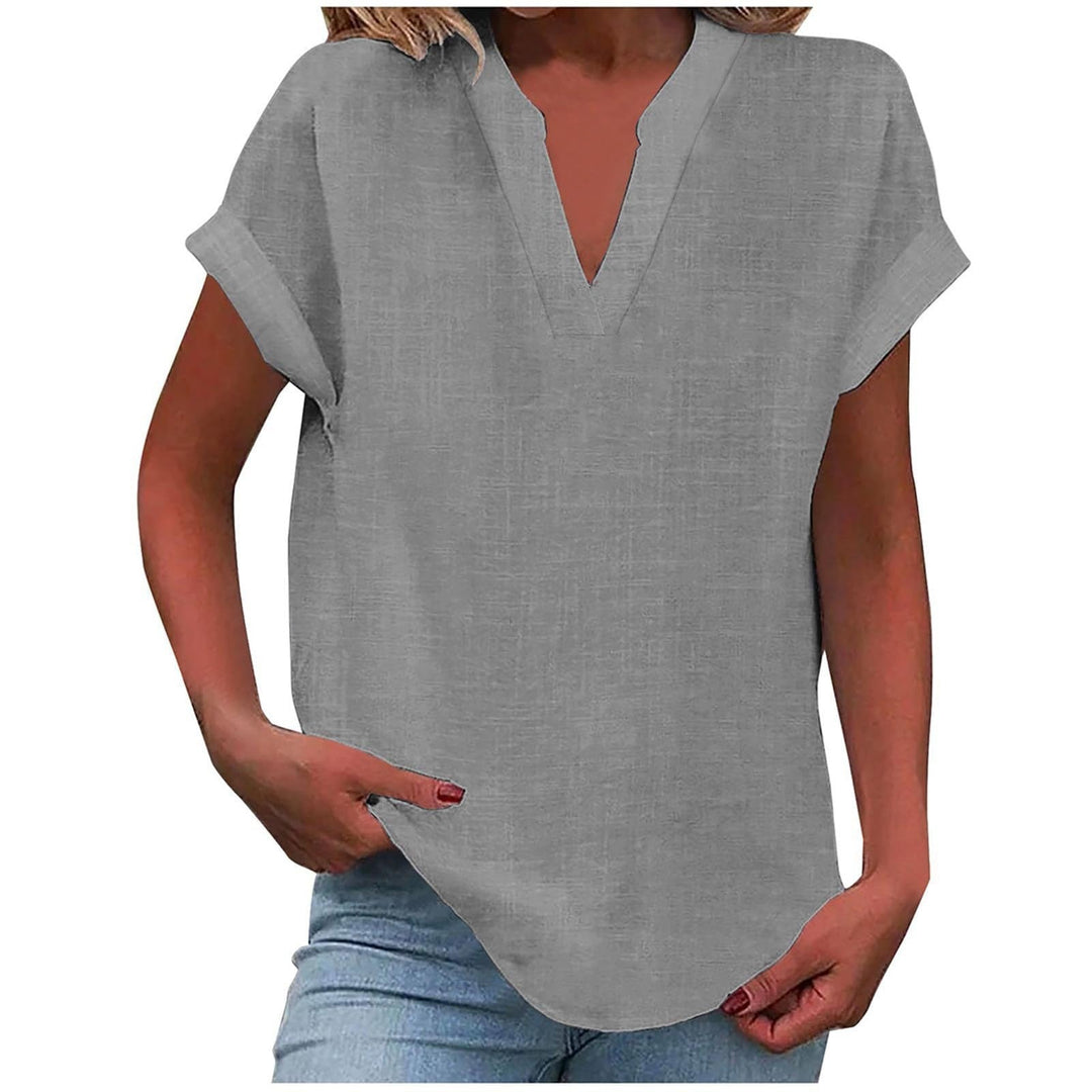 Duttini | Refined Relaxed V-Neck Blouse with a Timeless Finish