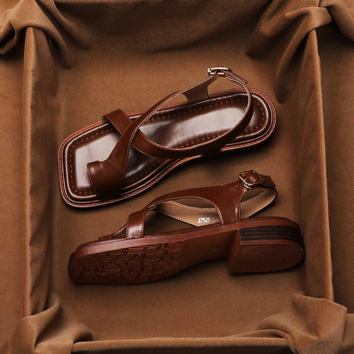 Duttini | Leather Cross Sandals